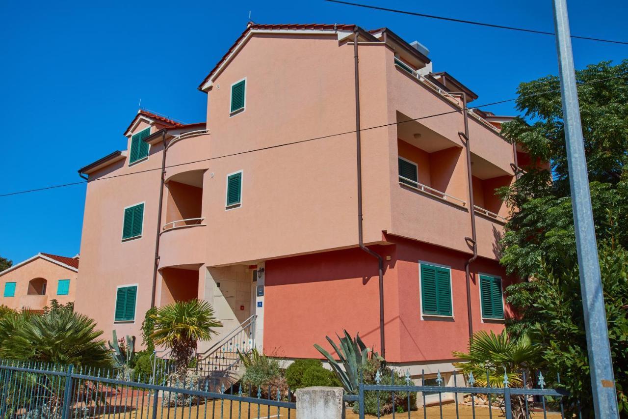 Pansion Hrga Otel Vodice Dış mekan fotoğraf