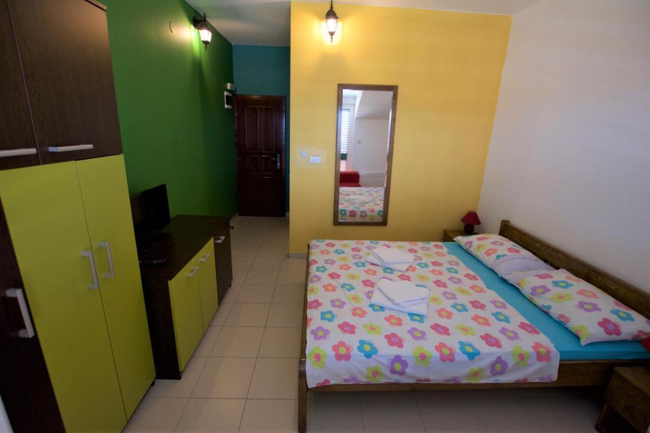 Pansion Hrga Otel Vodice Dış mekan fotoğraf