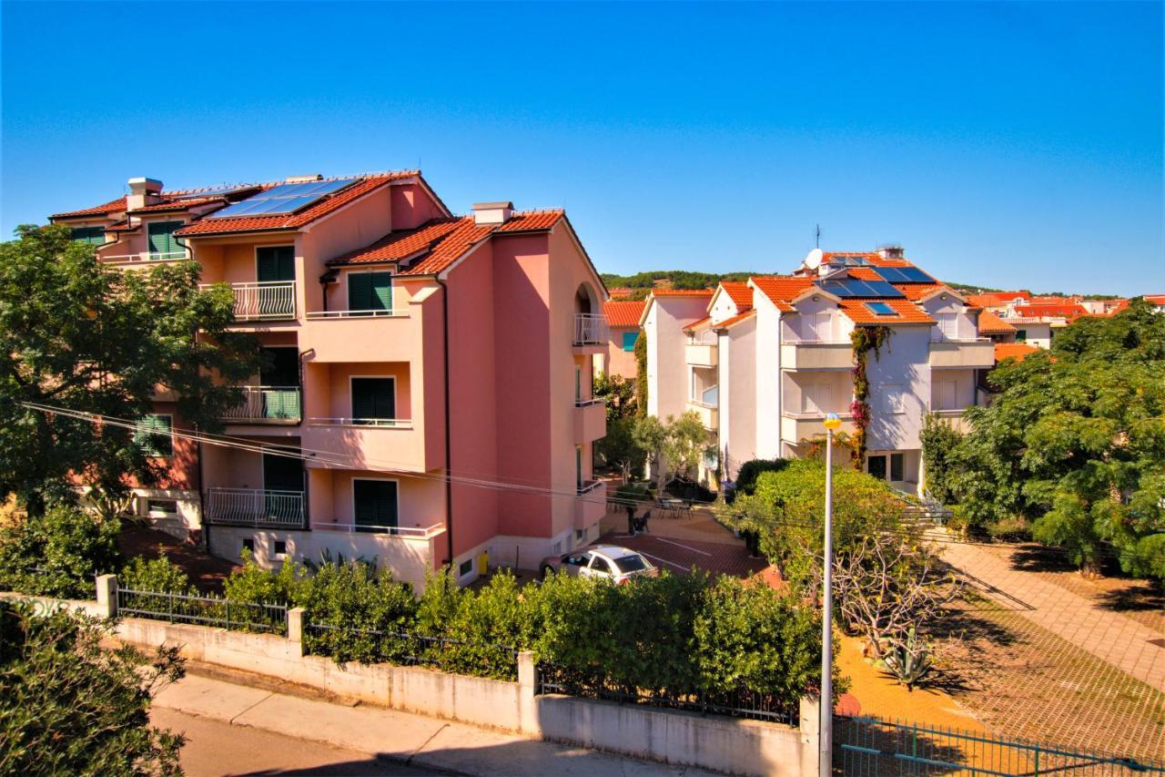 Pansion Hrga Otel Vodice Dış mekan fotoğraf