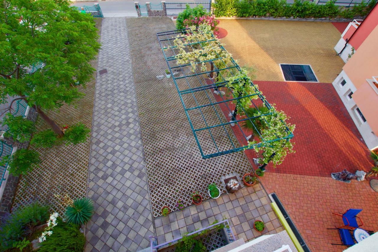 Pansion Hrga Otel Vodice Dış mekan fotoğraf