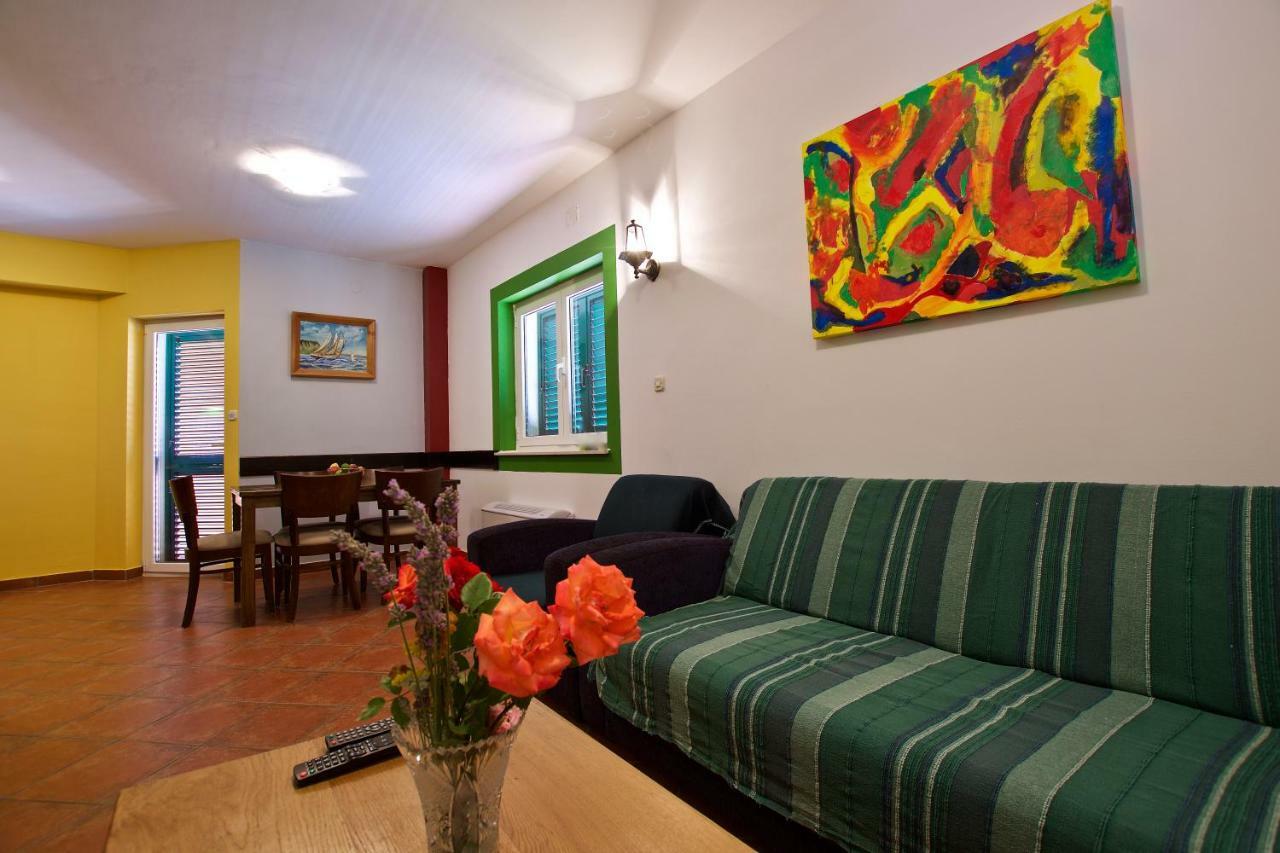 Pansion Hrga Otel Vodice Dış mekan fotoğraf