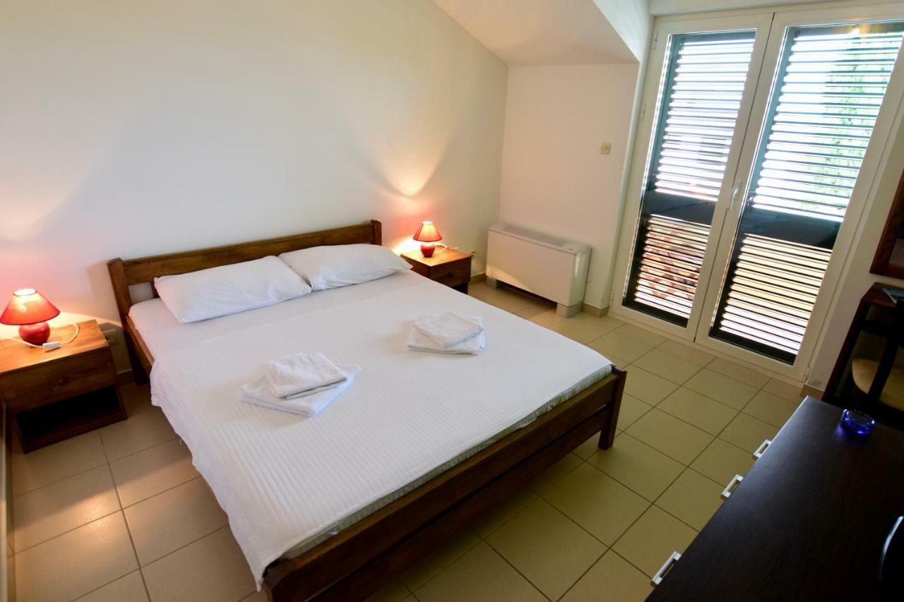 Pansion Hrga Otel Vodice Dış mekan fotoğraf