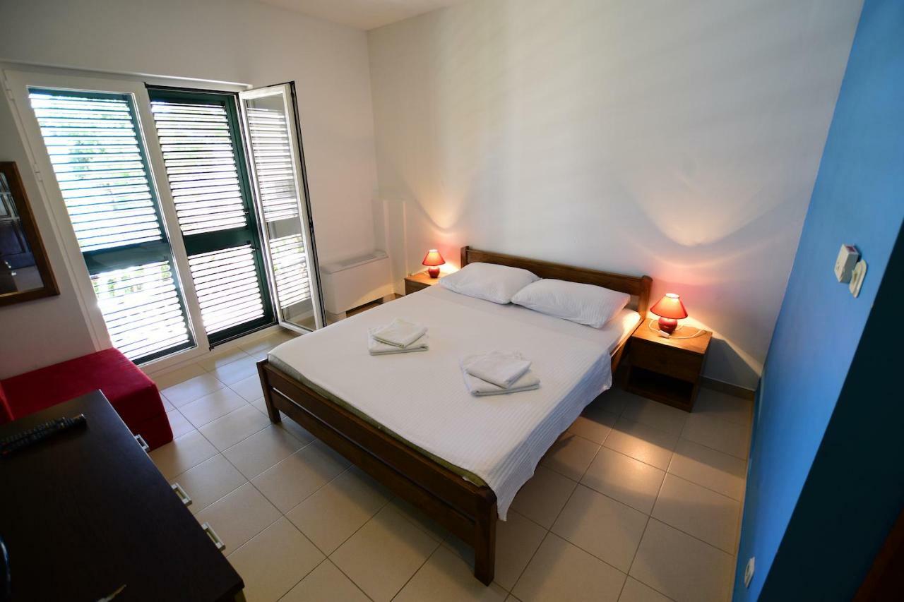Pansion Hrga Otel Vodice Dış mekan fotoğraf