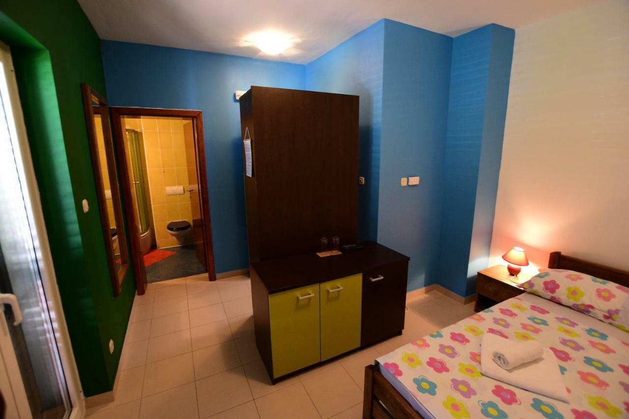 Pansion Hrga Otel Vodice Dış mekan fotoğraf